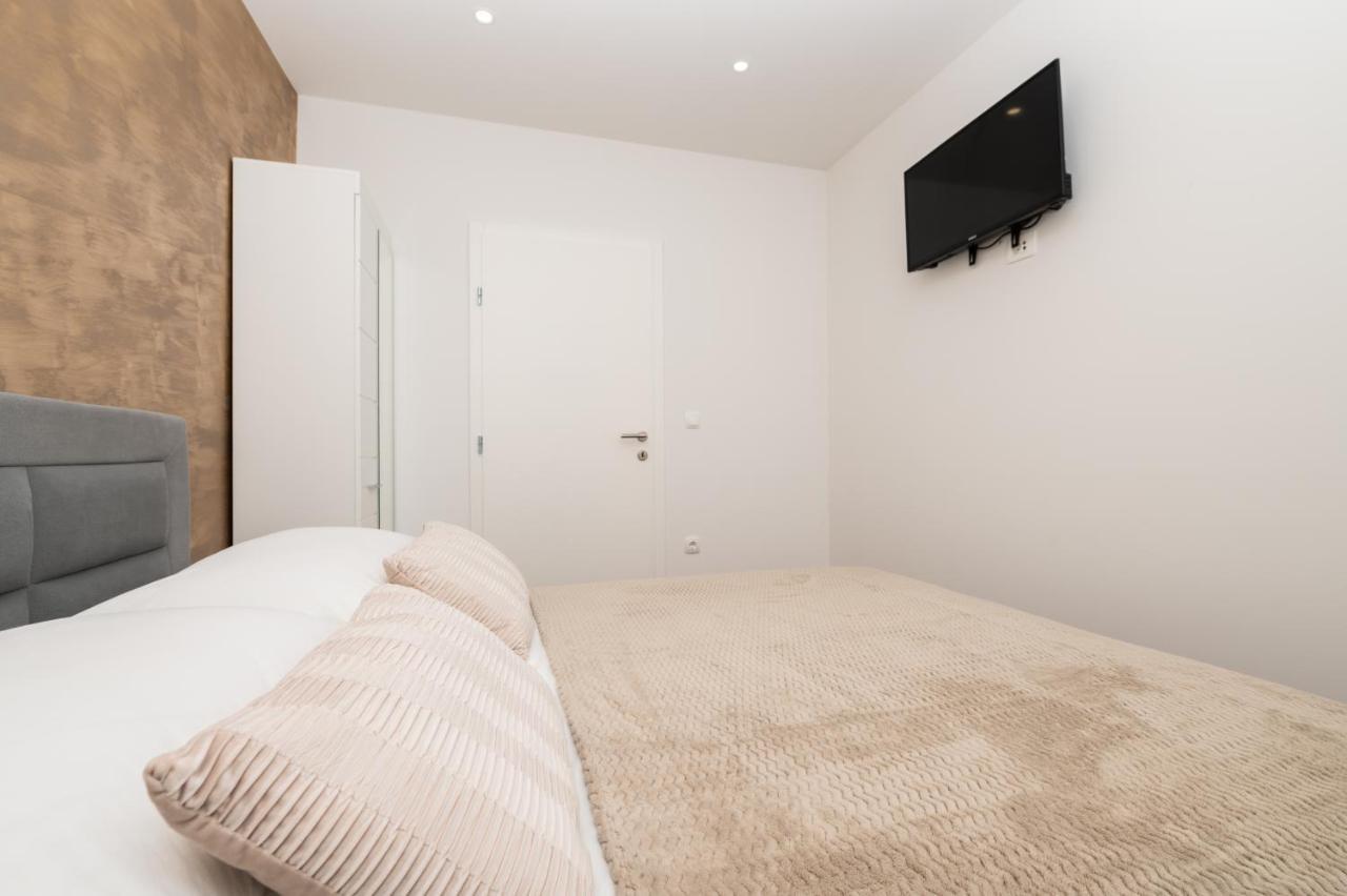 Apartment Pepe Makarska Exterior photo